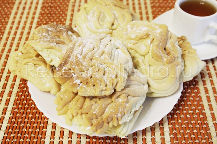 Печенье «Хризантема» через мясорубку с маргарином как в детстве в домашних условиях