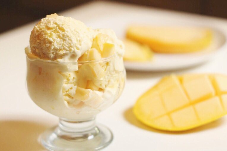 Йогуртовое мороженое с манго